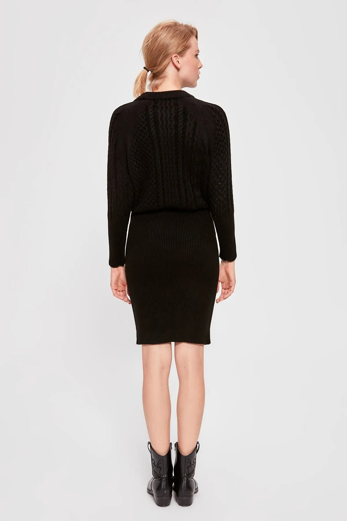 13040 Black Knitted Sweater Dress