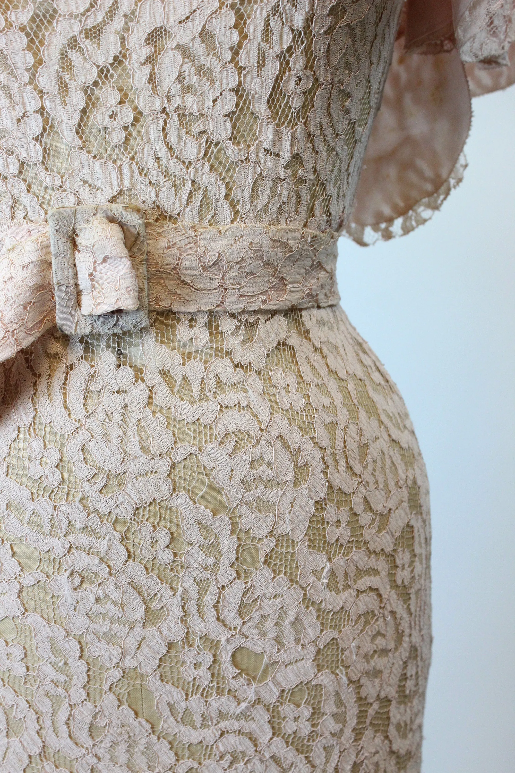 1930s three piece LACE petal CAPE dress small | new spring small