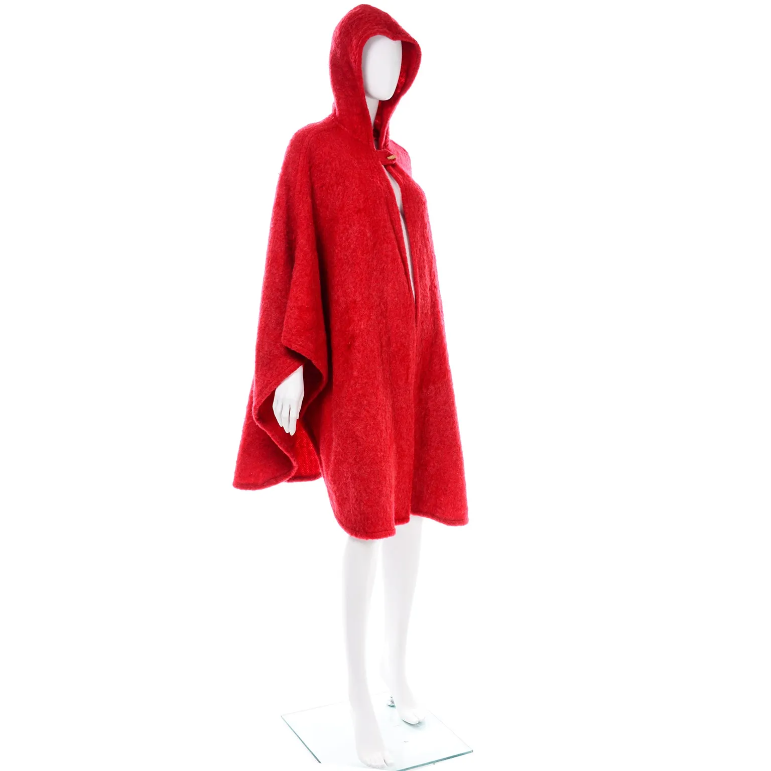 Anne Klein for Robinson & Golluber Vintage Red Mohair Blend Cape