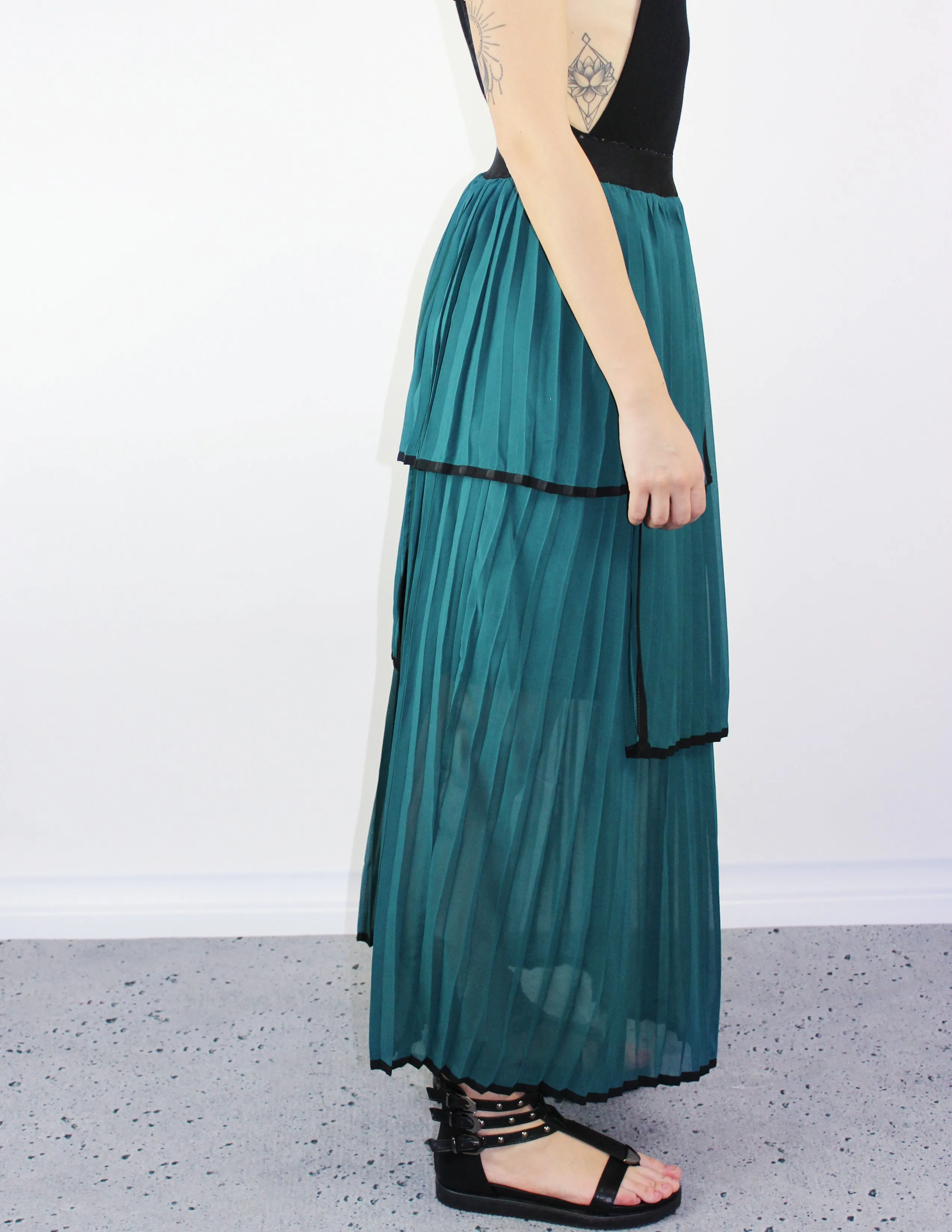 DUNE SKIRT- GREEN