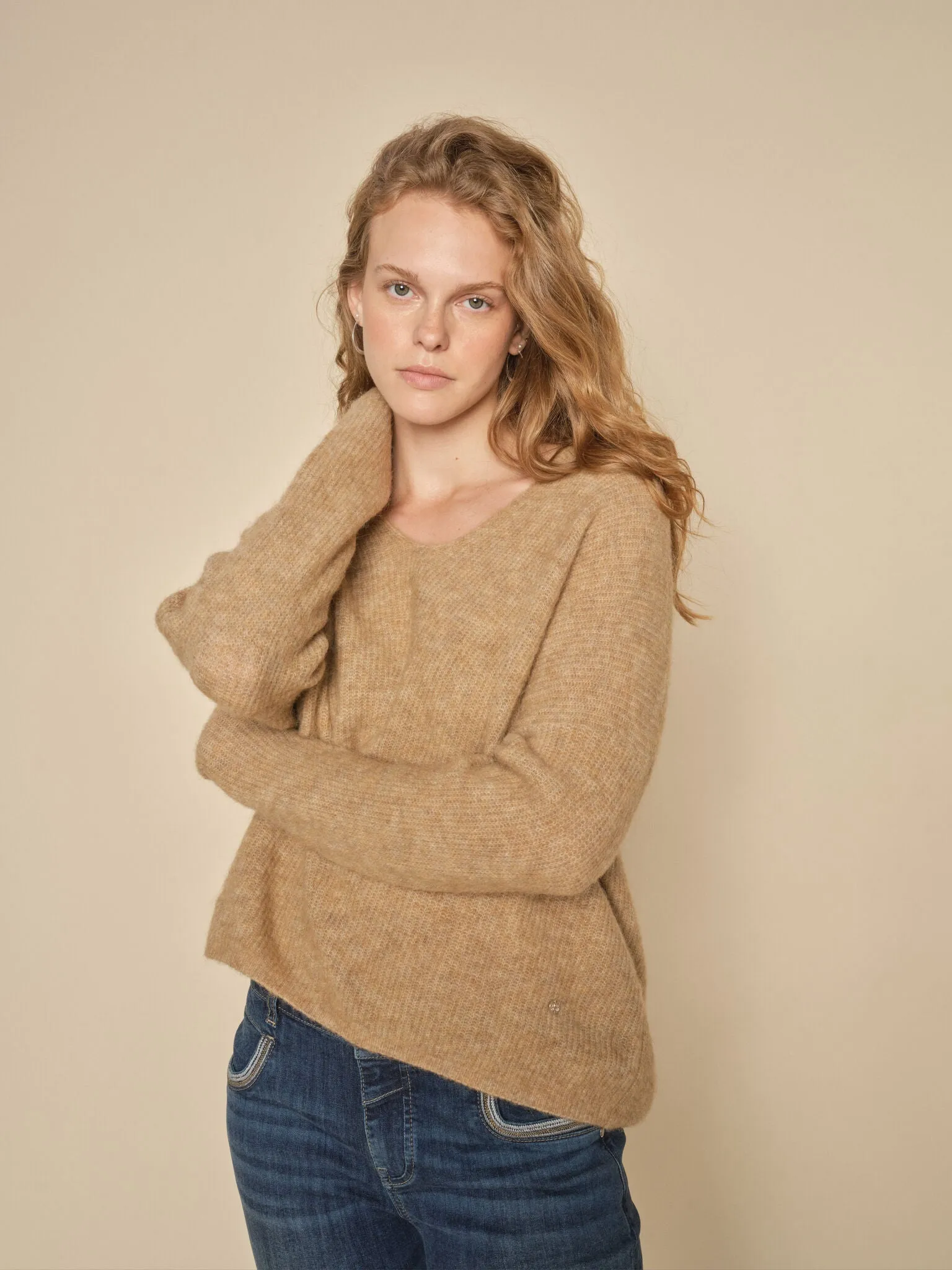 MMThora V-Neck Knit