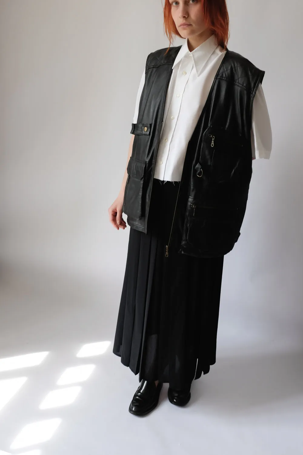 PLEATED BLACK LONG SKIRT