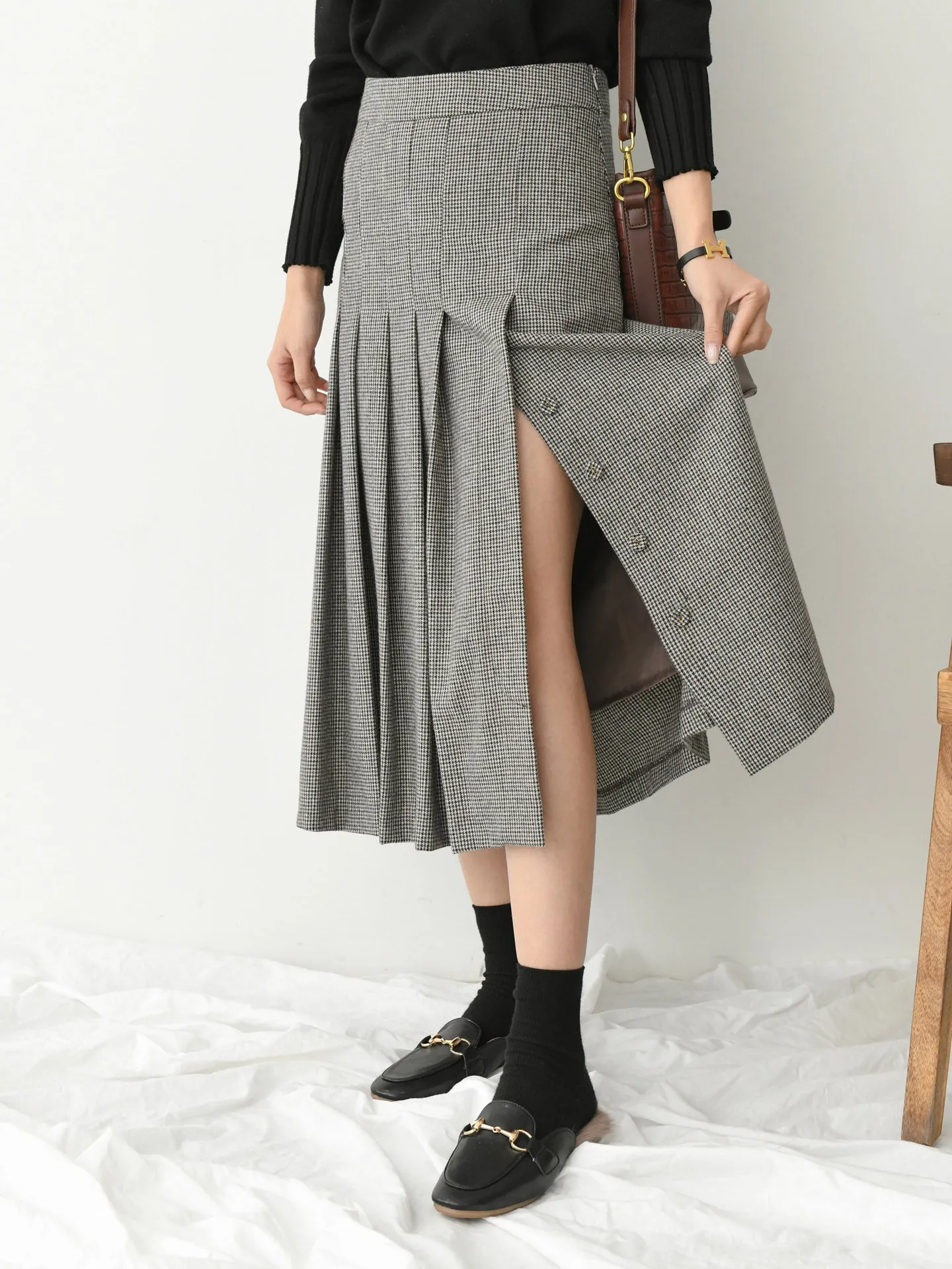 PLEATED WOOL SKIRT