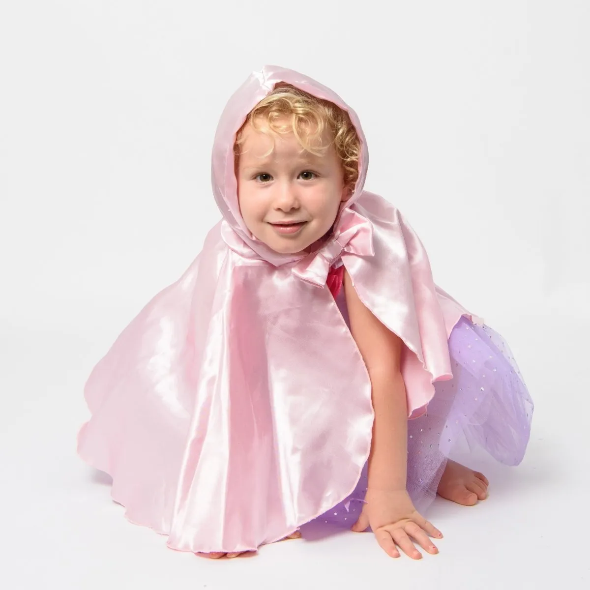 Princess cape with bow