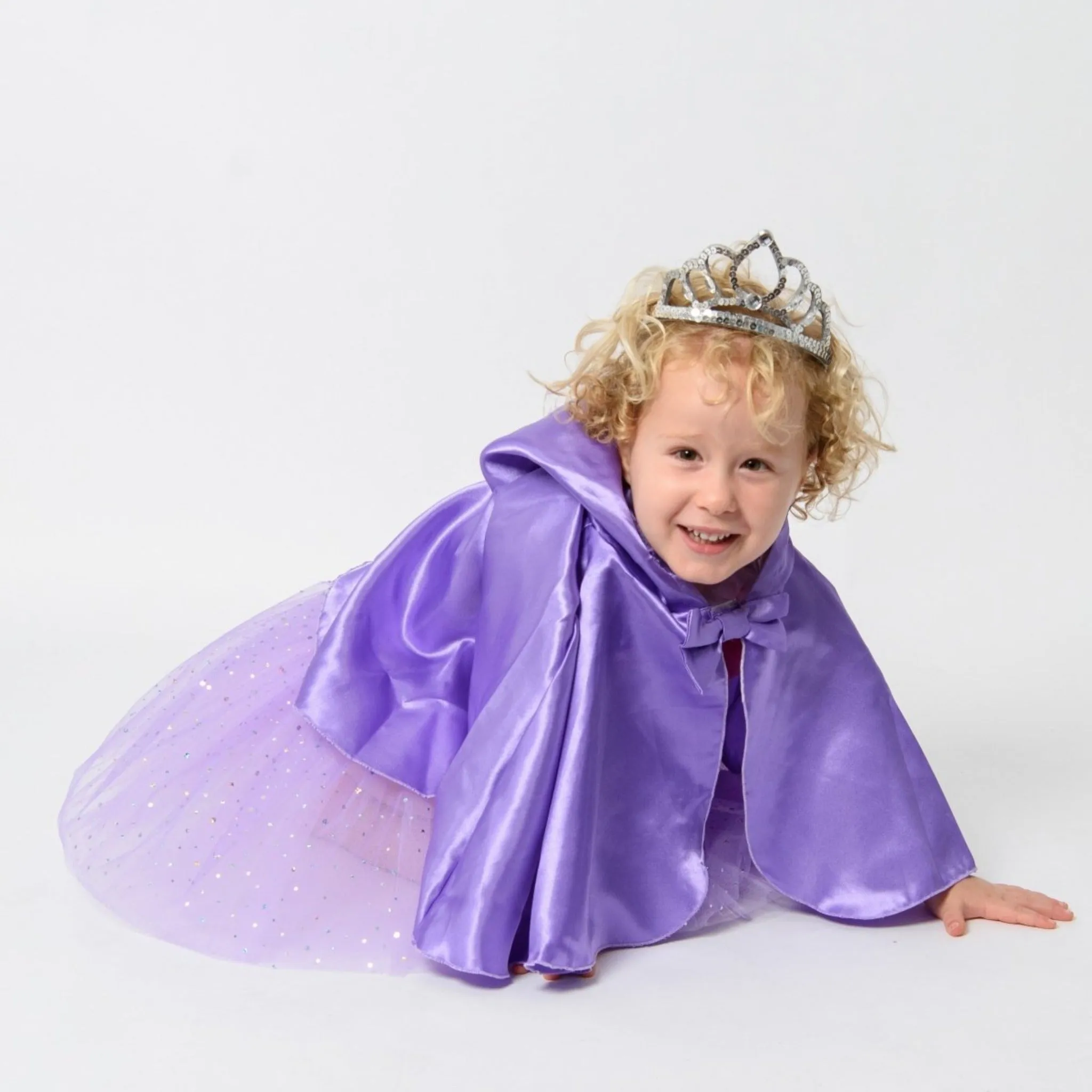 Princess cape with bow