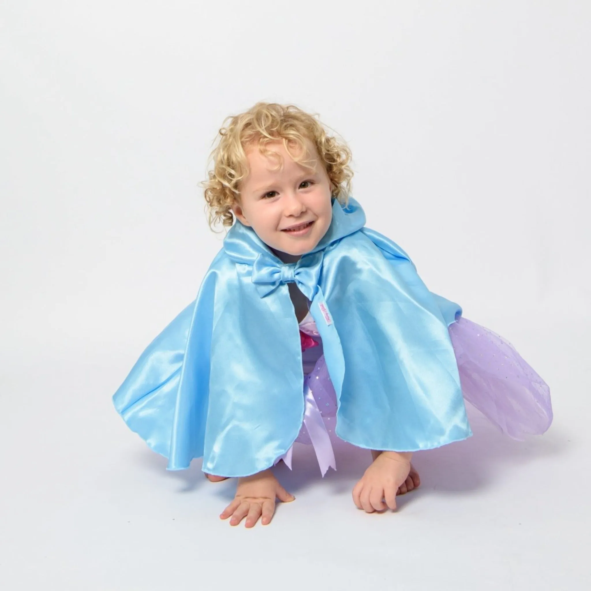 Princess cape with bow