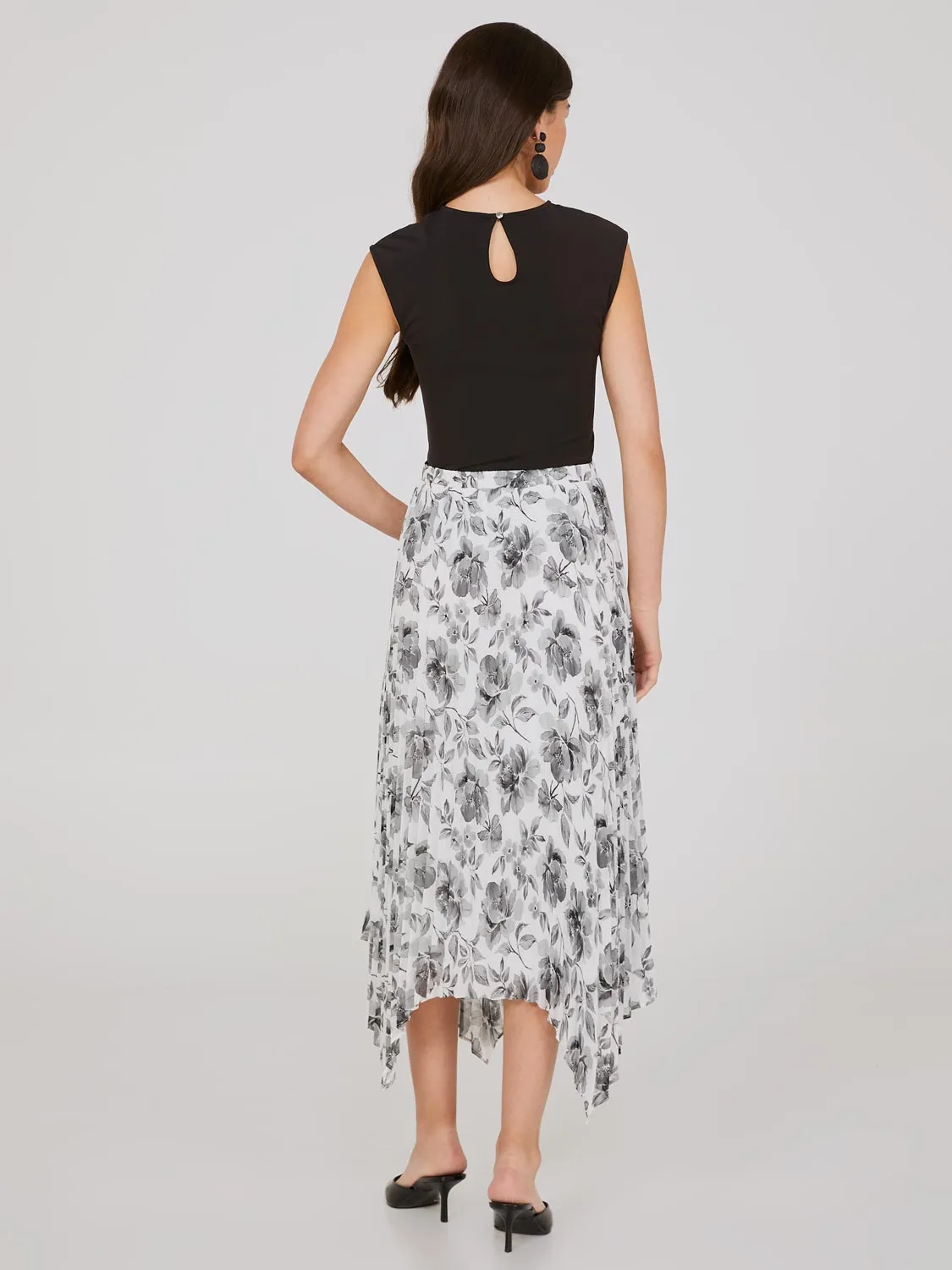 Printed Asymmetrical Hem Chiffon Skirt