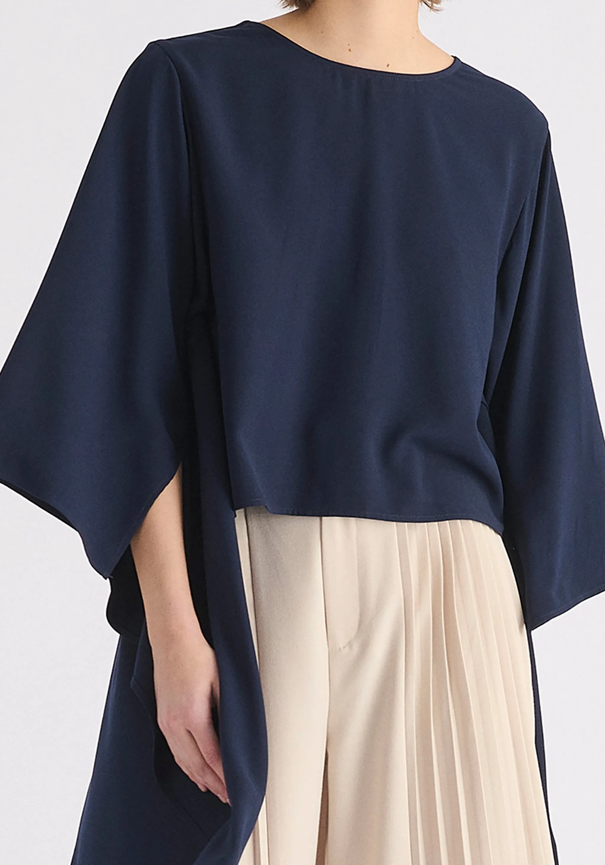 Round Neck Cape Top