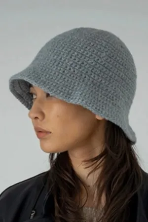 SB243-0410 Hand Knit Hat Grey