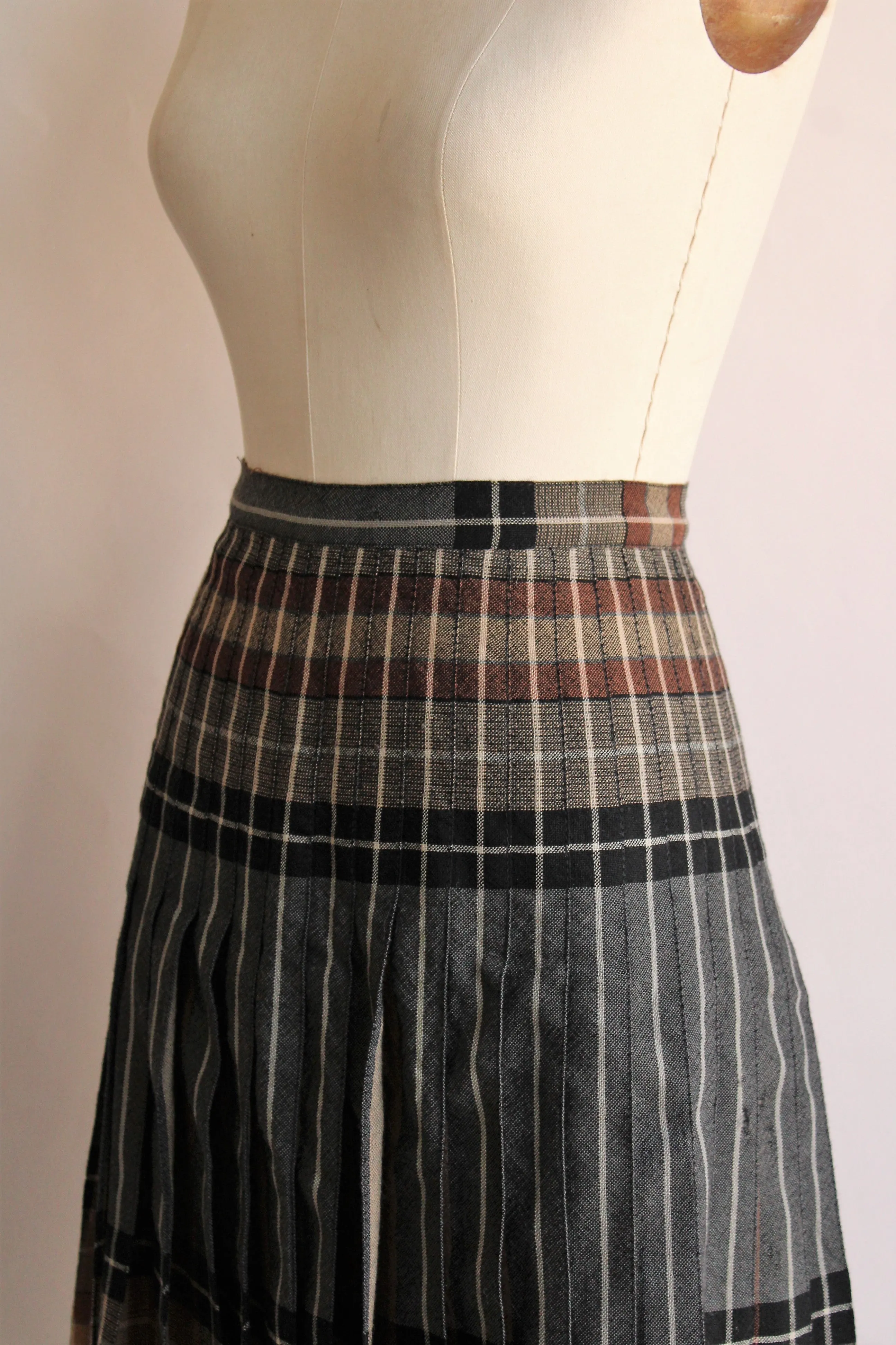 Vintage 1960s Plaid Wool Skirt by Highland Queen, Reversible!