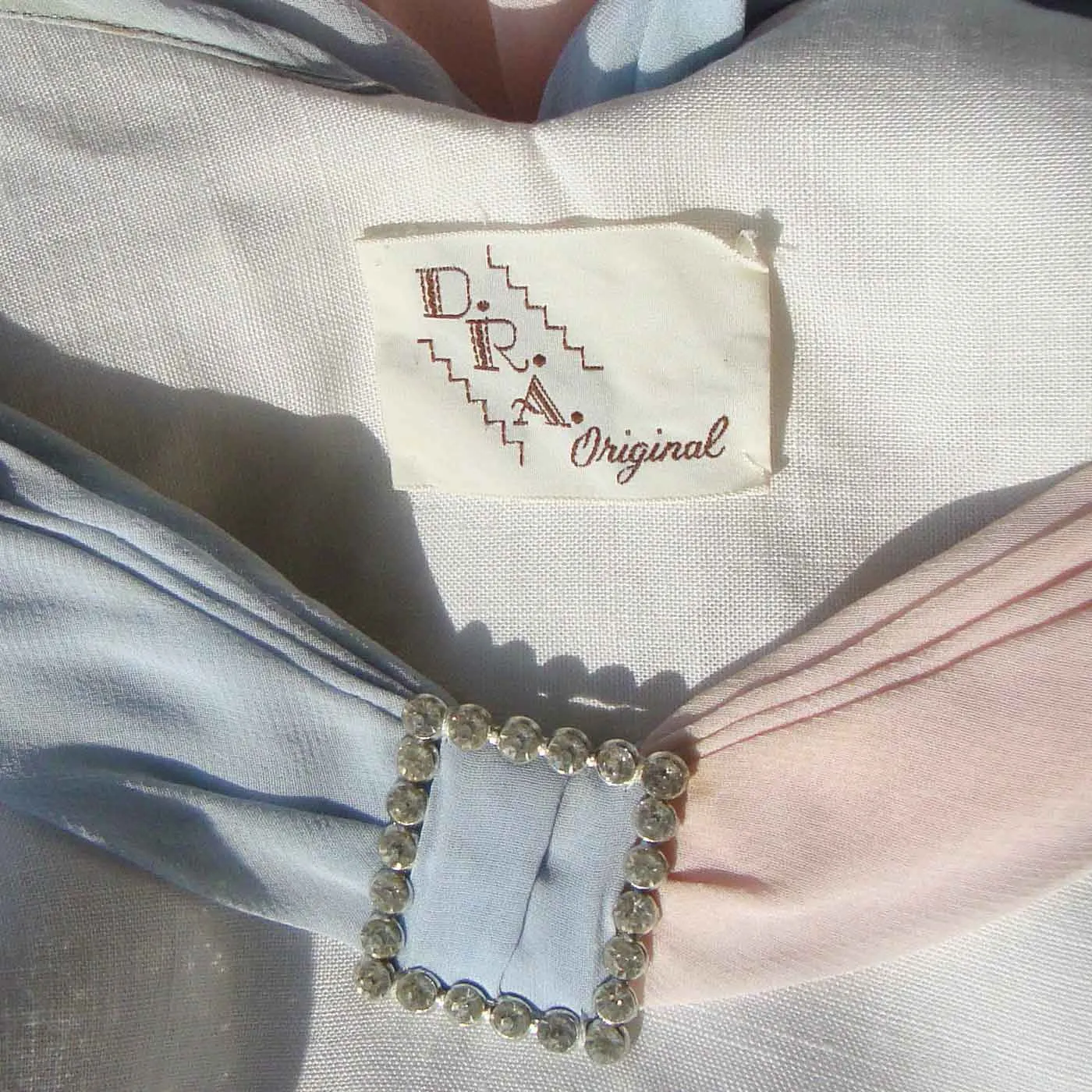 Vintage 50s Dress White Linen Blue & Pink Flyaway Panels S – by D.R.A. Original