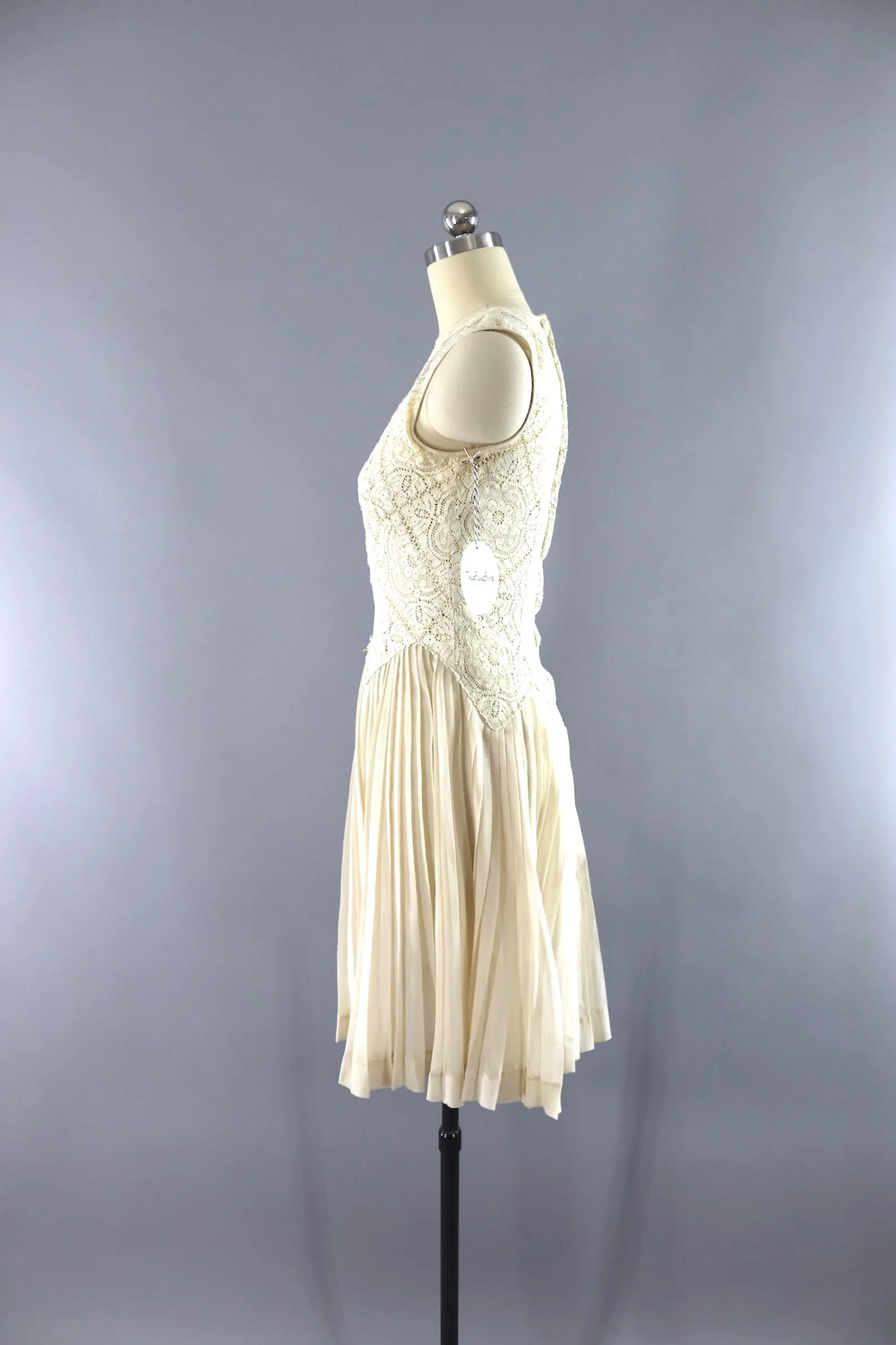 Vintage Ivory Lace Day Dress