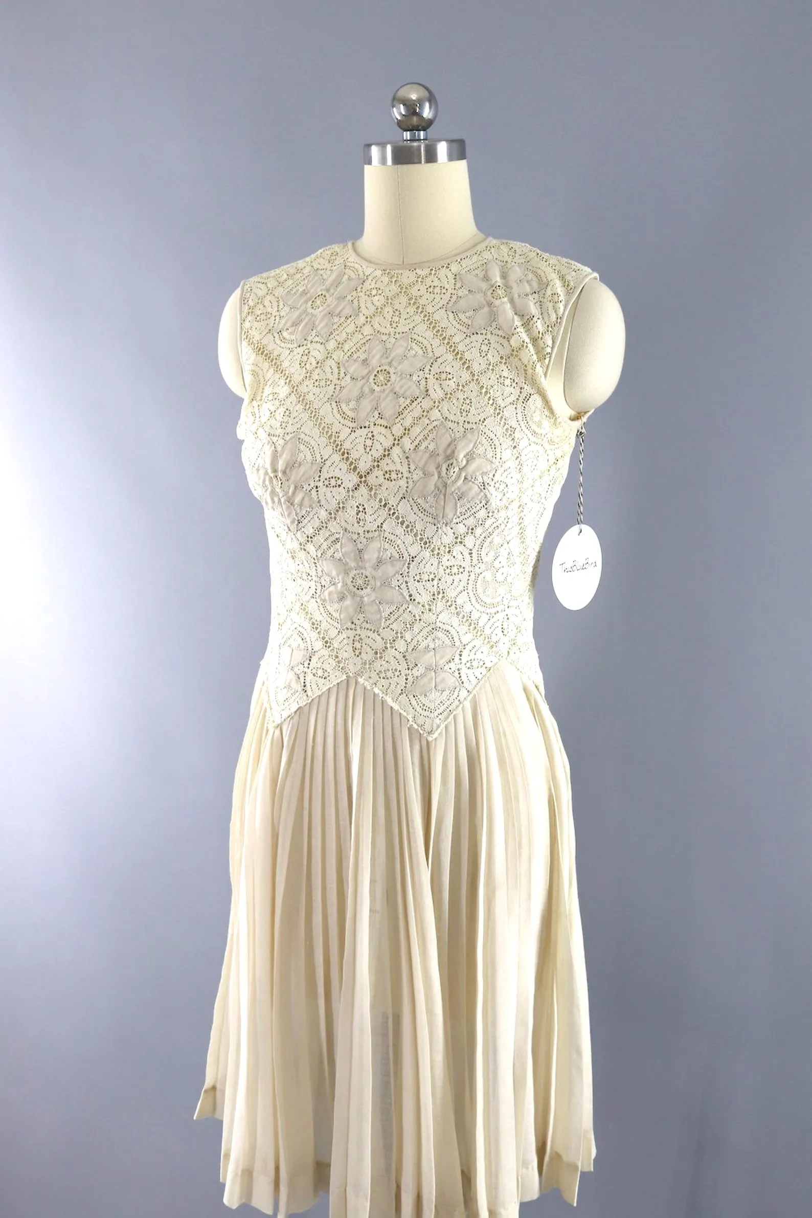 Vintage Ivory Lace Day Dress