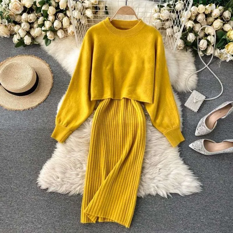 Women's Long Sleeved Jumper and Sleeveless V-neck Dress Two-piece Outfit Set